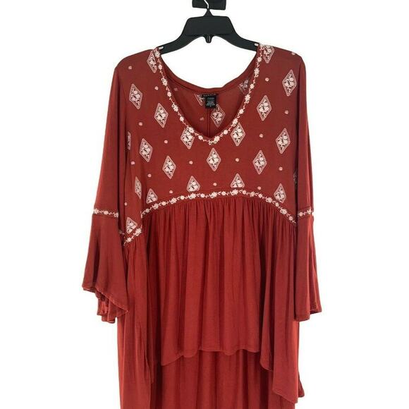 Torrid Top Women Size 2X Boho OrangeLong Bell Sleeves Embroidered Diamond V-Neck - Picture 1 of 10